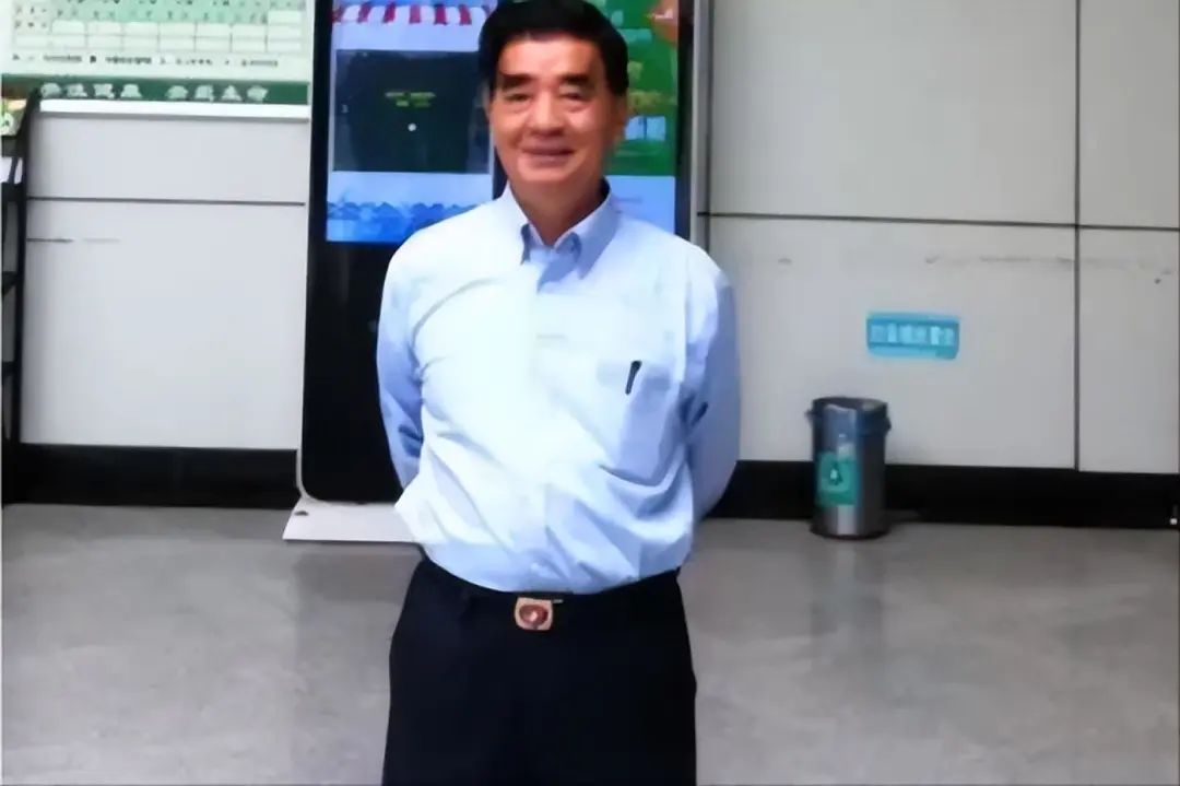 大鱼落网!78岁“爱国华侨”竟是间谍!(图18) 22.jpg