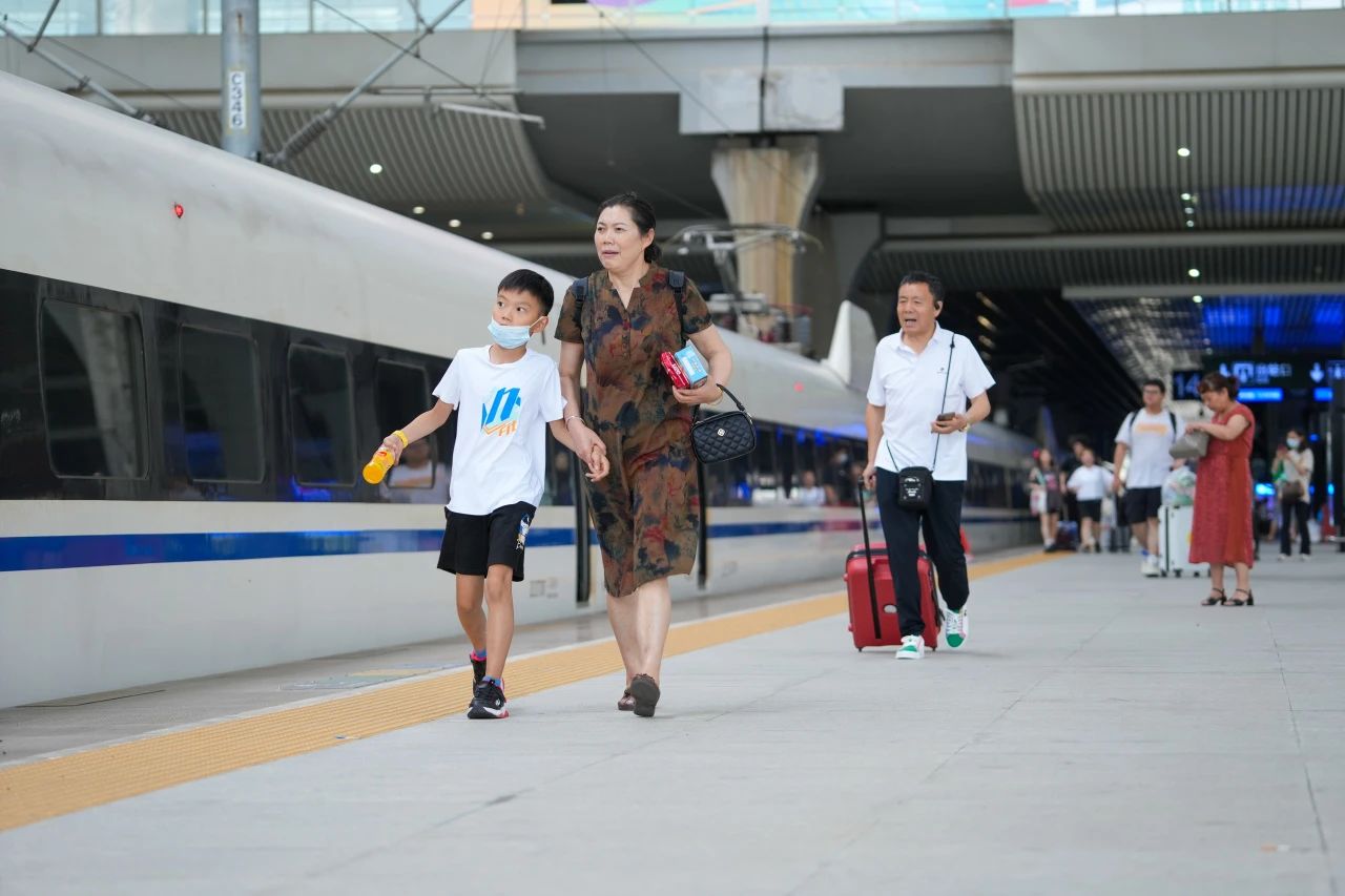 明天起,儿童乘火车有新要求→(图10) 10.jpg