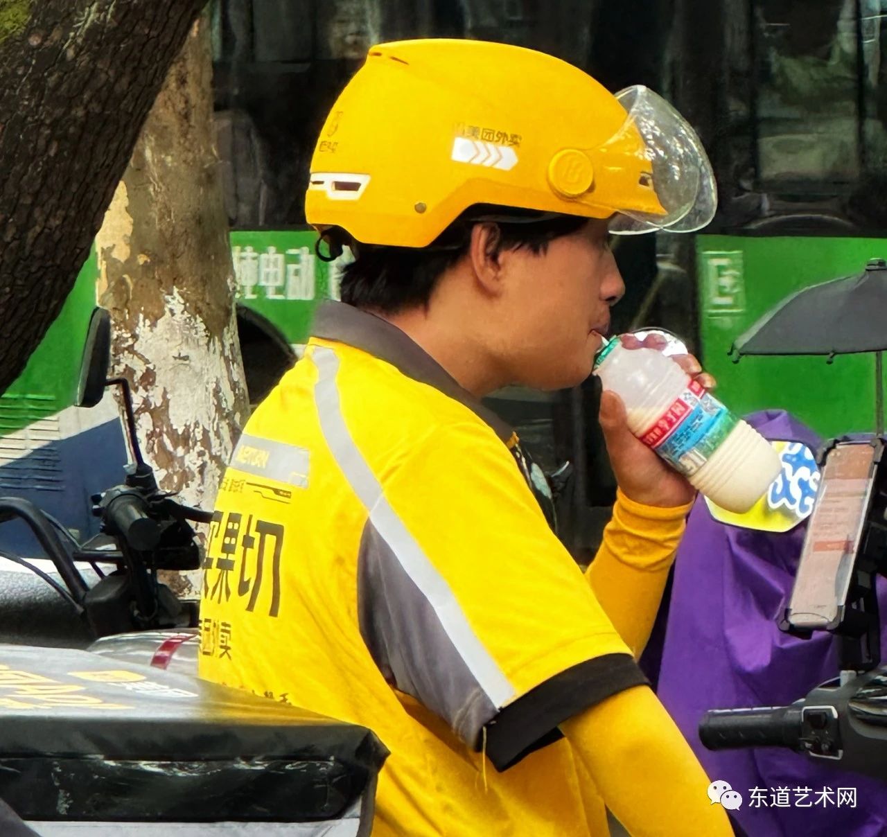 你好,外卖小哥!一一岑国荣摄影(图11) 11.jpg