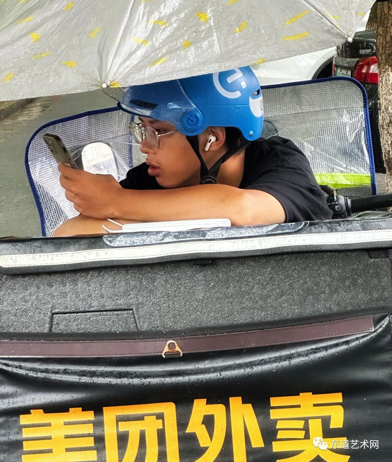 你好,外卖小哥!一一岑国荣摄影(图16) 16.jpg