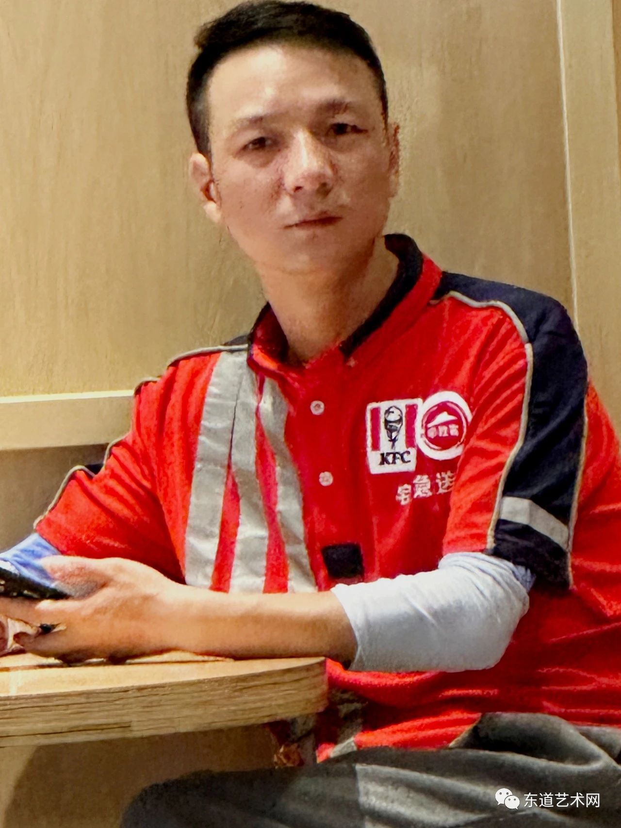 你好,外卖小哥!一一岑国荣摄影(图32) 39.jpg