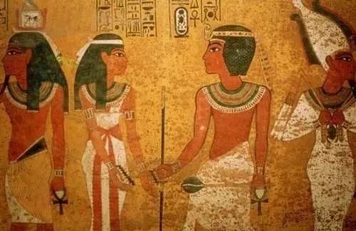 为什么这么多古埃及雕像都没有鼻子?是巧合还是有意为之?(图7) 7.jpg