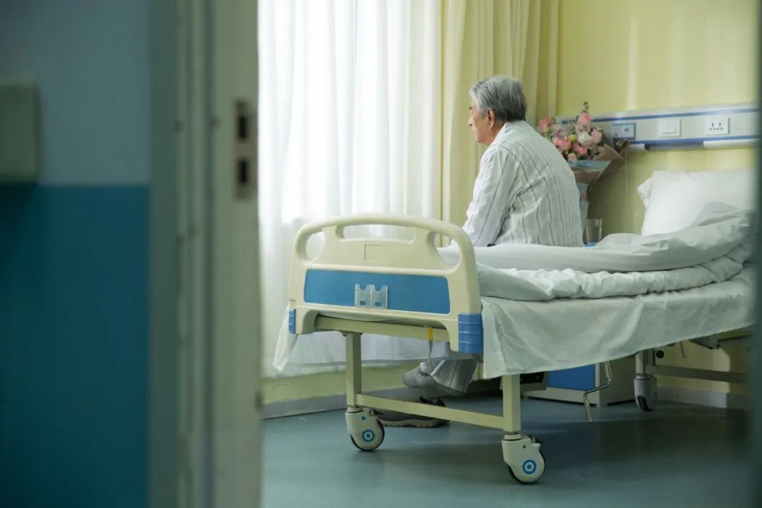 一张医院偷拍照背后的真相:两亿独生子女的困境已经来临(图1) 23.jpg