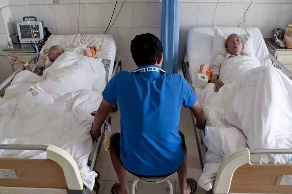 一张医院偷拍照背后的真相:两亿独生子女的困境已经来临(图4) 26.png