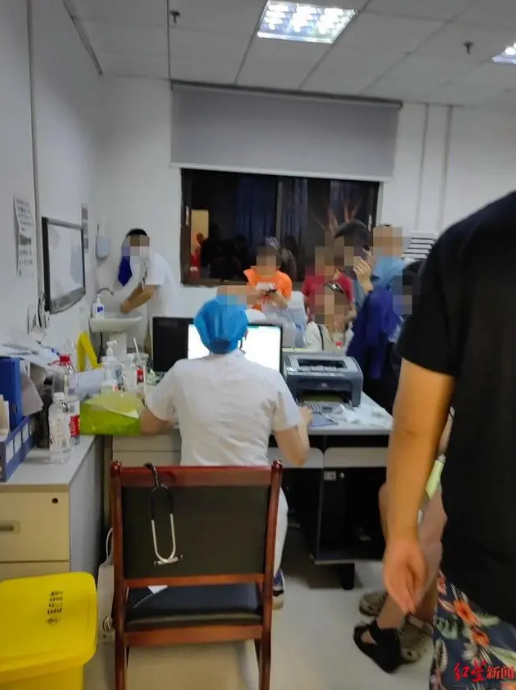 入住2000元一晚的酒店,12岁女孩遭电梯门电击致心肌受损(图2) 6.png