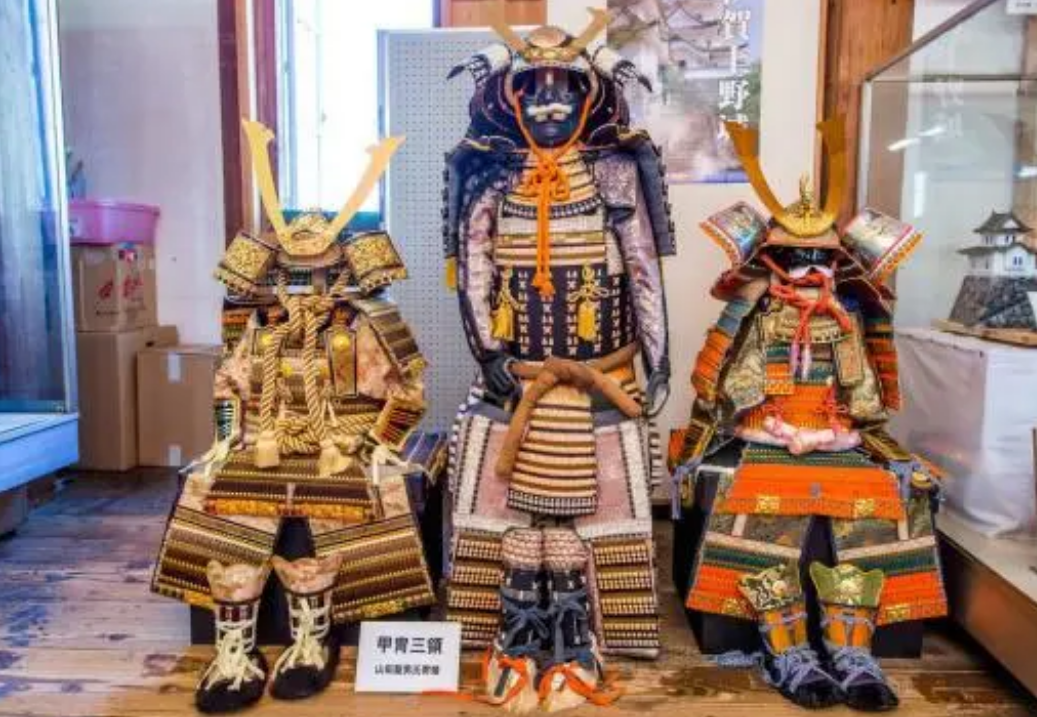 日军为何要在帽子上挂两块布?专家:此举可以少死10万人!(图4) 4.png