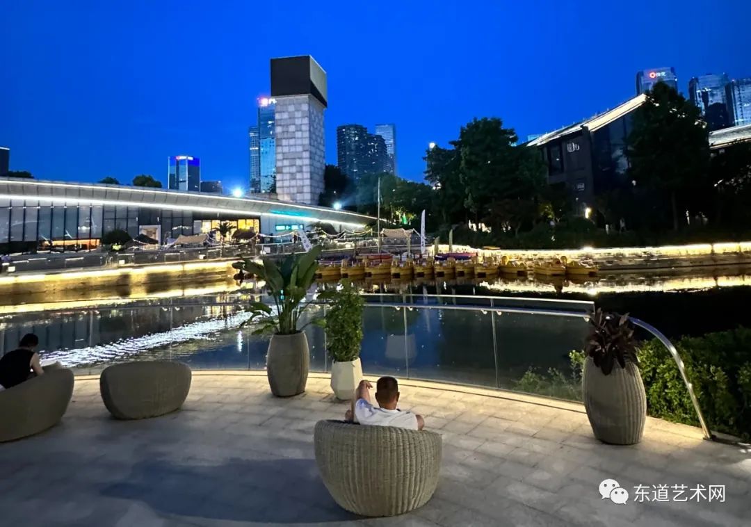 公园夜形象,光影共争辉一一岑国荣摄影(图26) 26.jpg