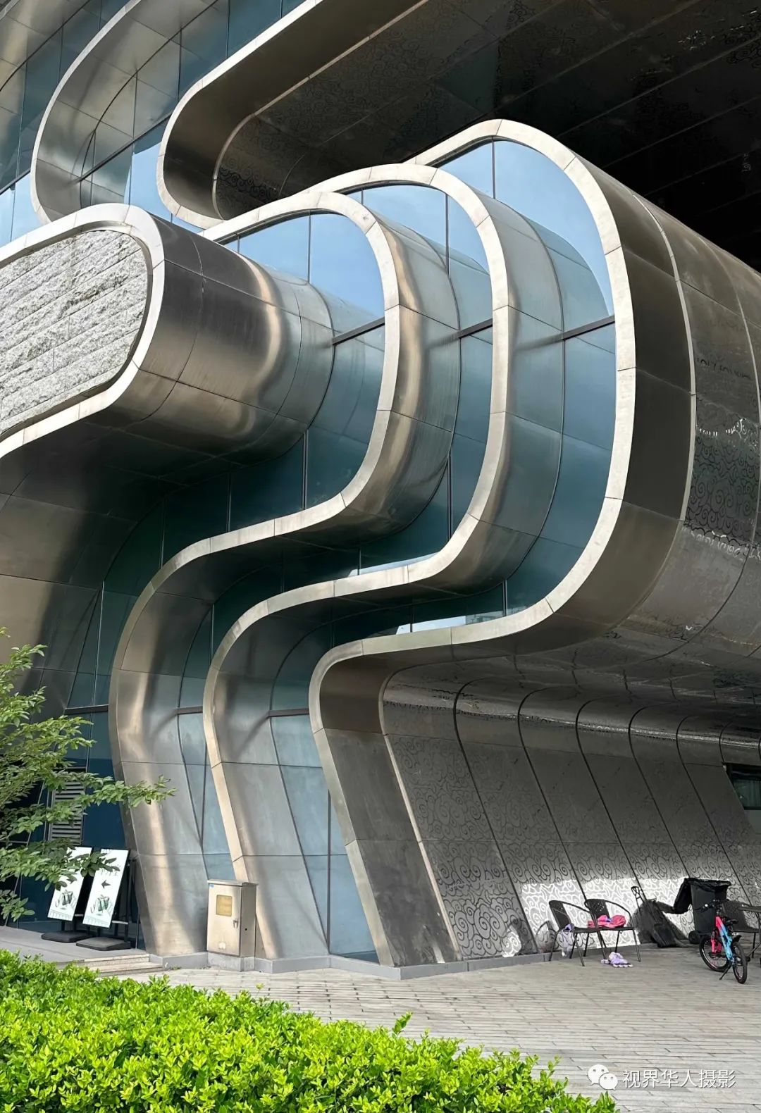 岑国荣:"蝴蝶剧场"飞出来的新版越剧《梁祝》(图5) 24.jpg