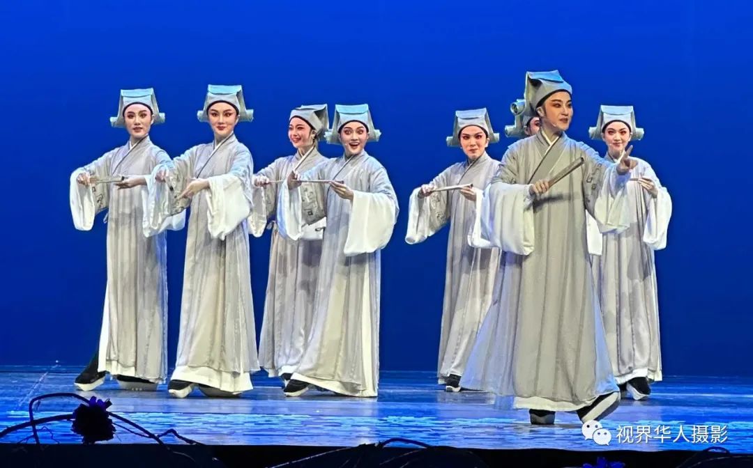 岑国荣:"蝴蝶剧场"飞出来的新版越剧《梁祝》(图9) 28.jpg