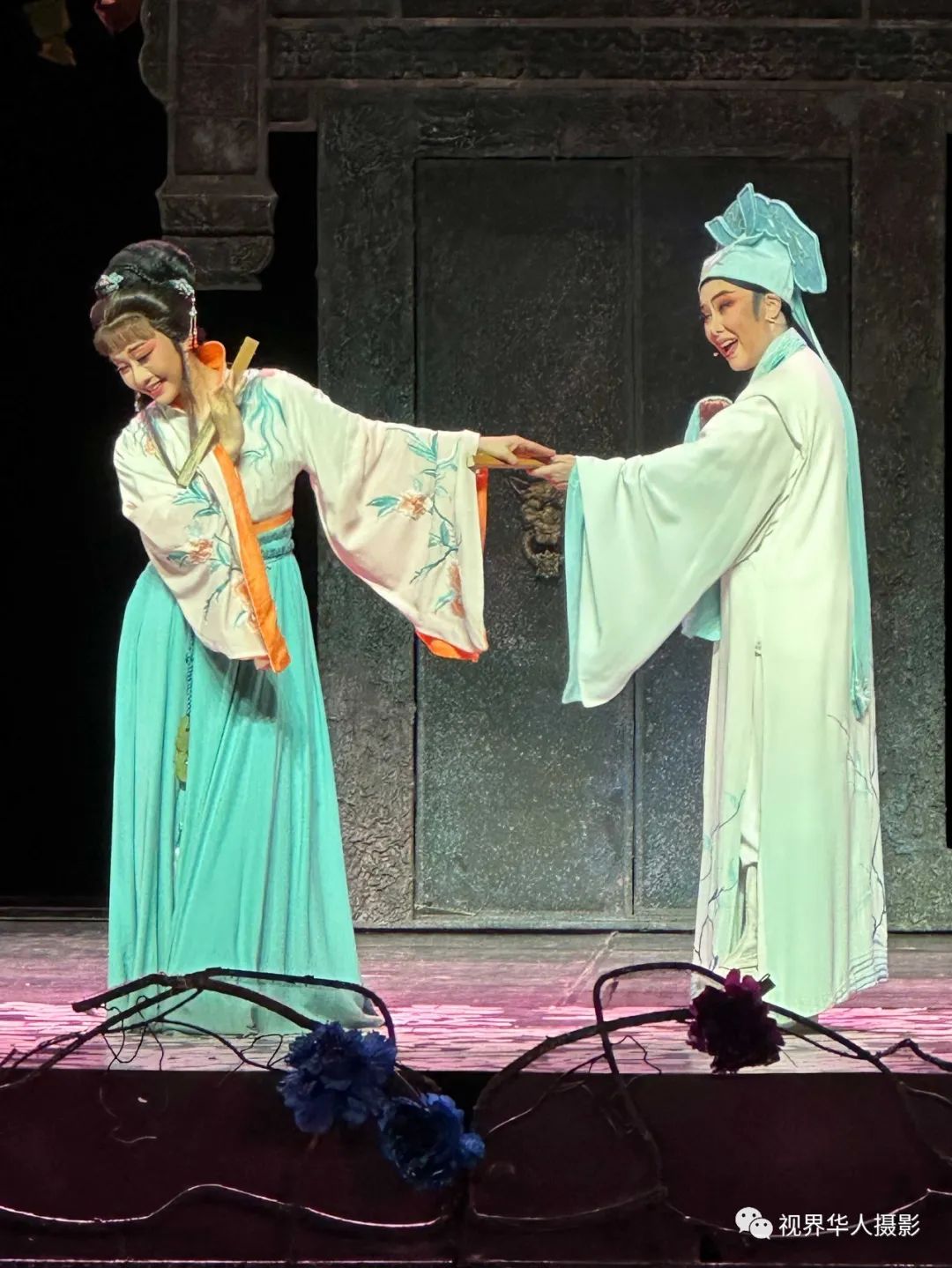 岑国荣:"蝴蝶剧场"飞出来的新版越剧《梁祝》(图17) 36.jpg