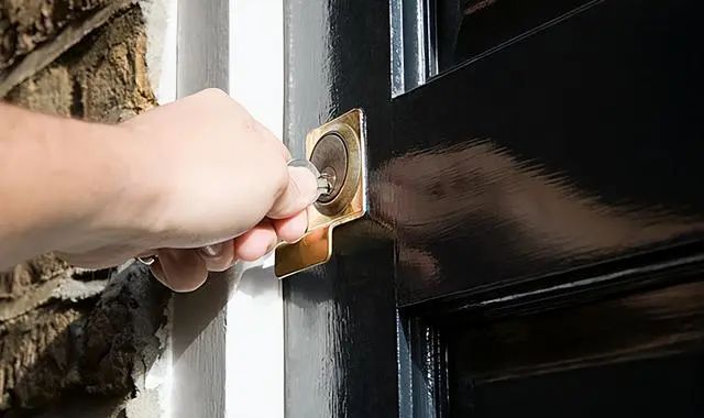 辽宁一作家将女诗人藏地下室,6年后,妻子因家里进小偷发现......(图8) 19.jpg