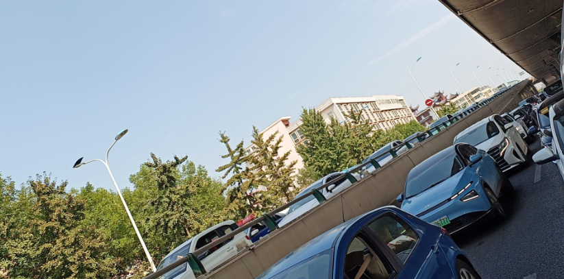 “上了高速,发现全是聪明人”(图11) 11.png