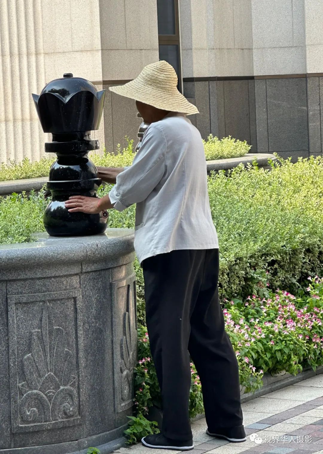 城市美容师:忙碌的身影和多彩的工具(图6) 6.jpg