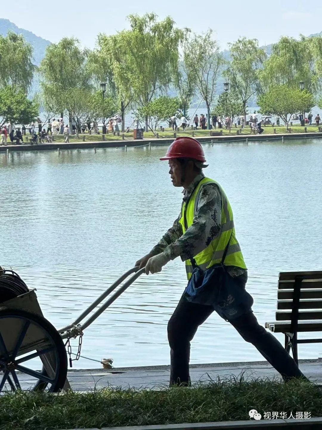 城市美容师:忙碌的身影和多彩的工具(图35) 37.jpg