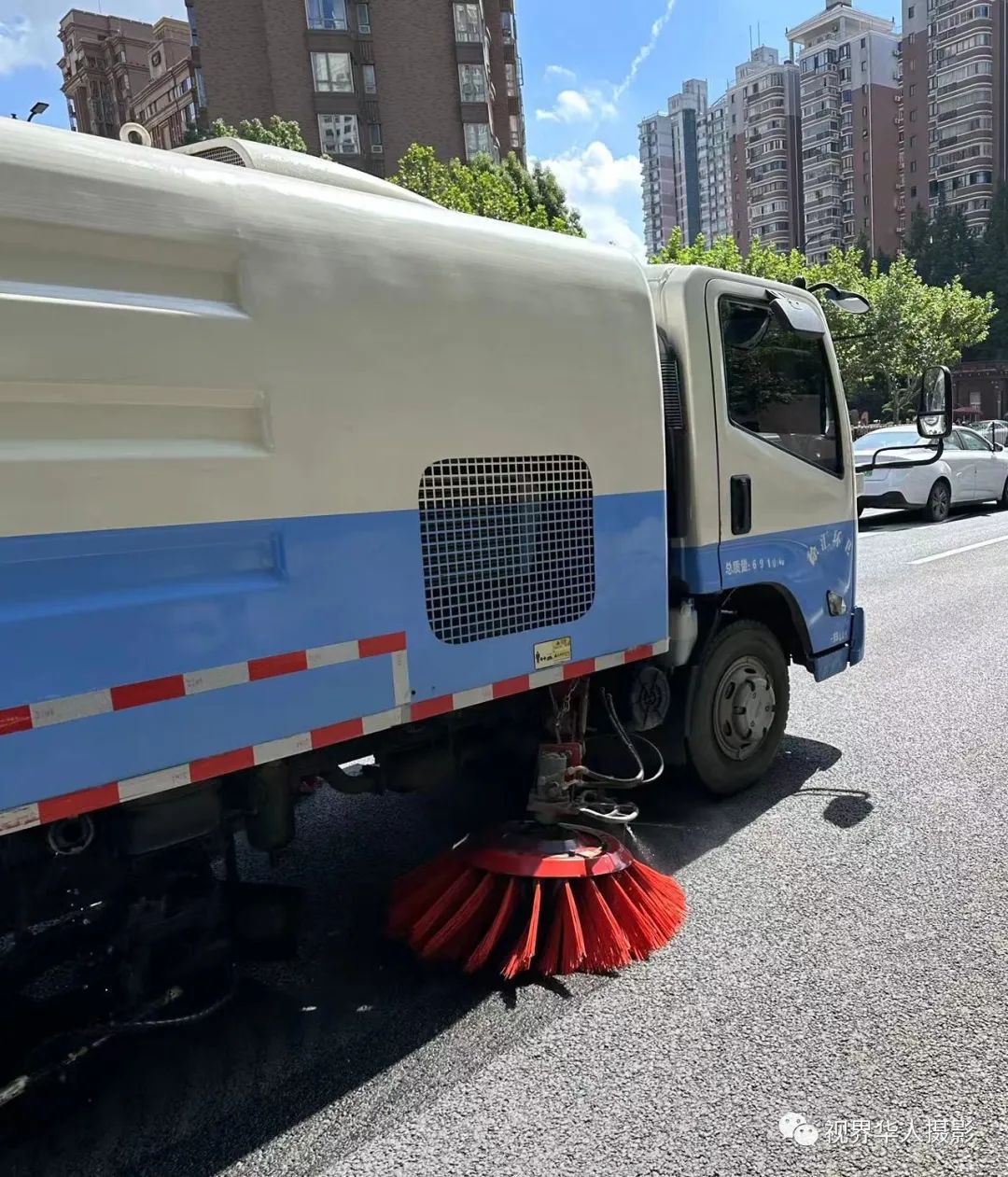 城市美容师:忙碌的身影和多彩的工具(图40) 42.jpg