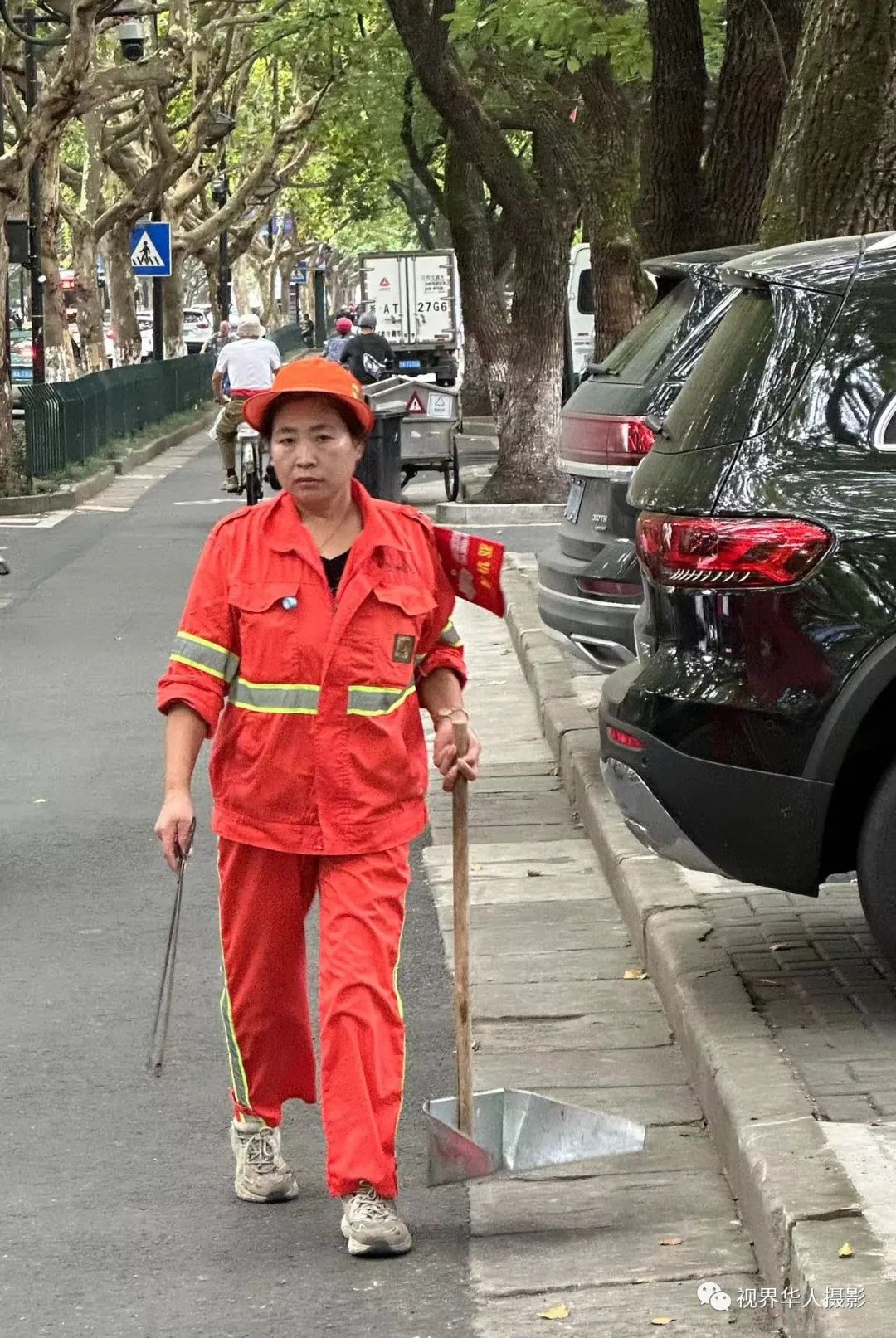 城市美容师:忙碌的身影和多彩的工具(图45) 47.jpg