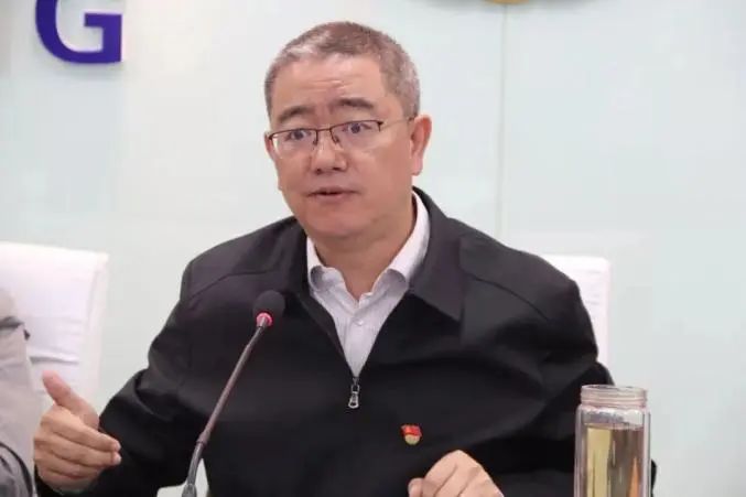 借父亲葬礼收礼230万,四川"贪腐夫妇"1个月内相继落马…(图3) 3.jpg