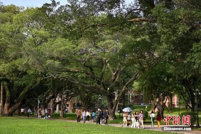 大学生助学金争议背后:谁才算贫困生?(图1) 8.jpg