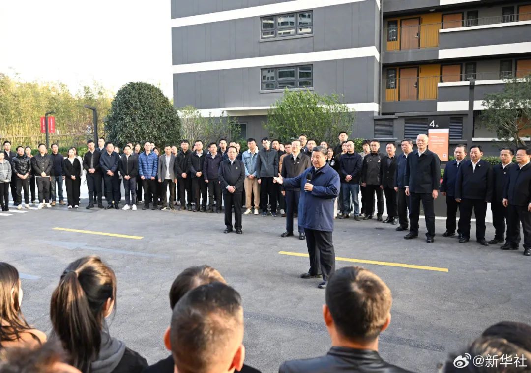 习近平在上海考察调研(图15) 29.jpg