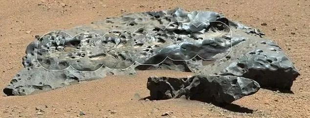 宇航员在外太空牺牲后,尸体漂泊出去会不会成为其它星球的生命起源?(图2) 12.jpg