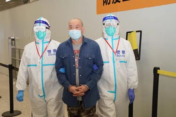 贪污9亿、挪用14亿!新中国最大银行贪污案主犯许国俊,被判无期(图2) 2.jpg