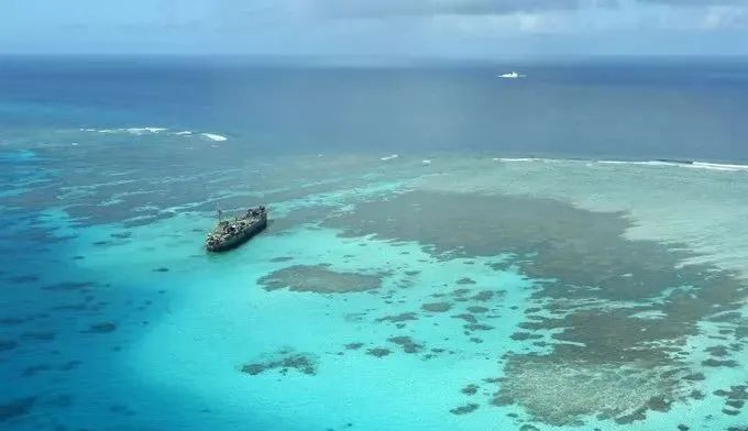 菲政府决定在仁爱礁上为该国渔民建造一座永久性庇护所,从而强化菲律宾对该海域的主权要求!(图2) 2.jpg