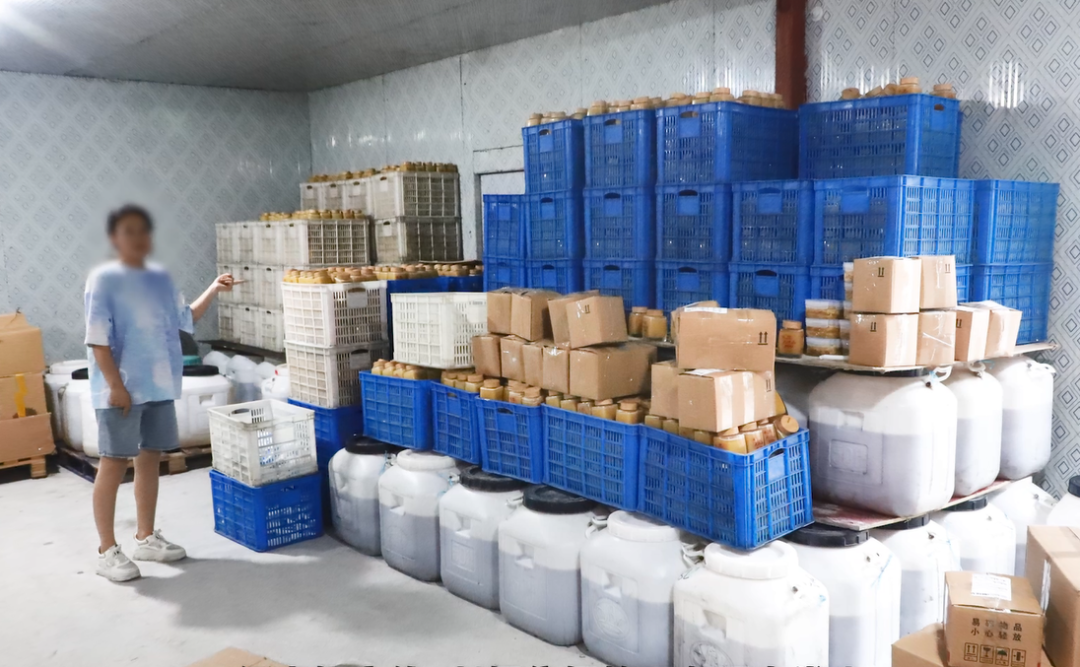 “百万粉丝网红”被判刑,浪漫偶遇都是剧本(图5) 12.png