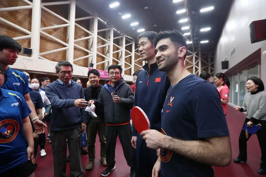 中美大学生挥拍重温乒乓外交:最大的赢家是两国人民友谊(图6) 10.jpg