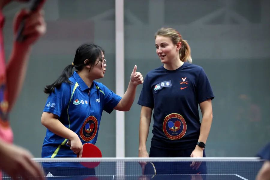 中美大学生挥拍重温乒乓外交:最大的赢家是两国人民友谊(图7) 11.jpg