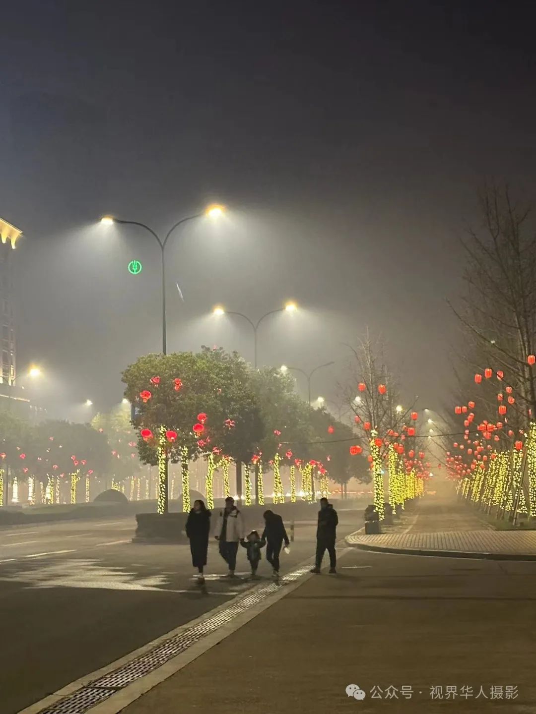 岑国荣丨台州市府大道除夕夜的繁华盛景(图2) 640.jpg