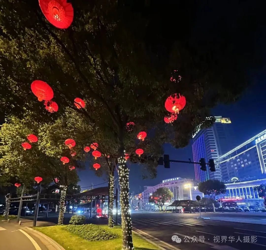 岑国荣丨台州市府大道除夕夜的繁华盛景(图59) 640.jpg