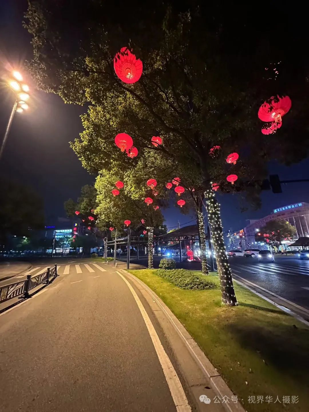 岑国荣丨台州市府大道除夕夜的繁华盛景(图60) 640.jpg