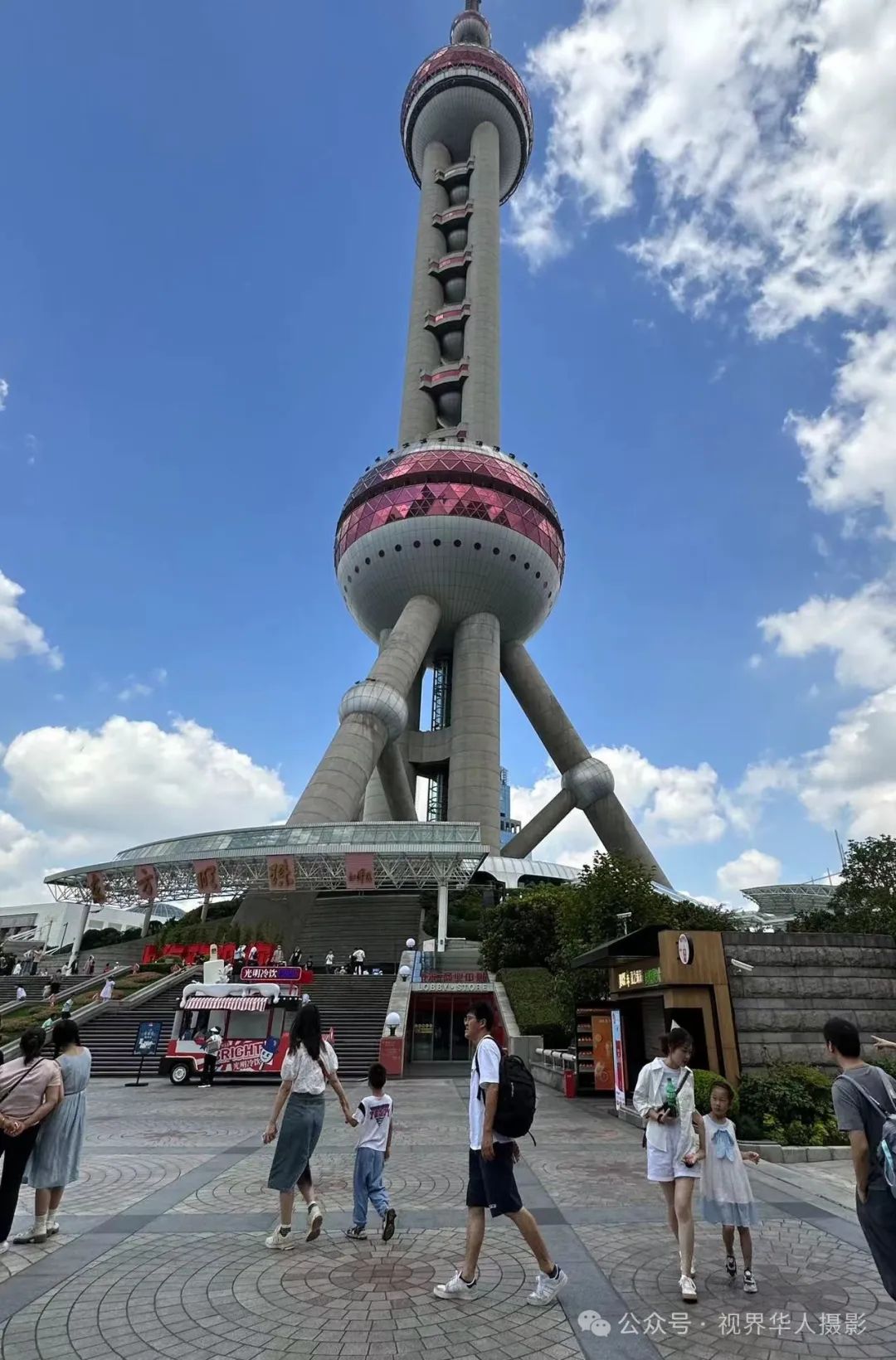 岑国荣|从东方明珠塔上俯瞰大上海(图1) 640.jpg