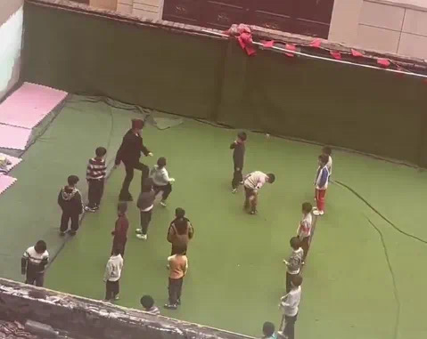 情况属实!涉事女教师被辞退(图2) 2.jpg