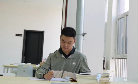 超国家线100多分!脑瘫大学生上岸,还说自己“幸运”......(图5) 640.png