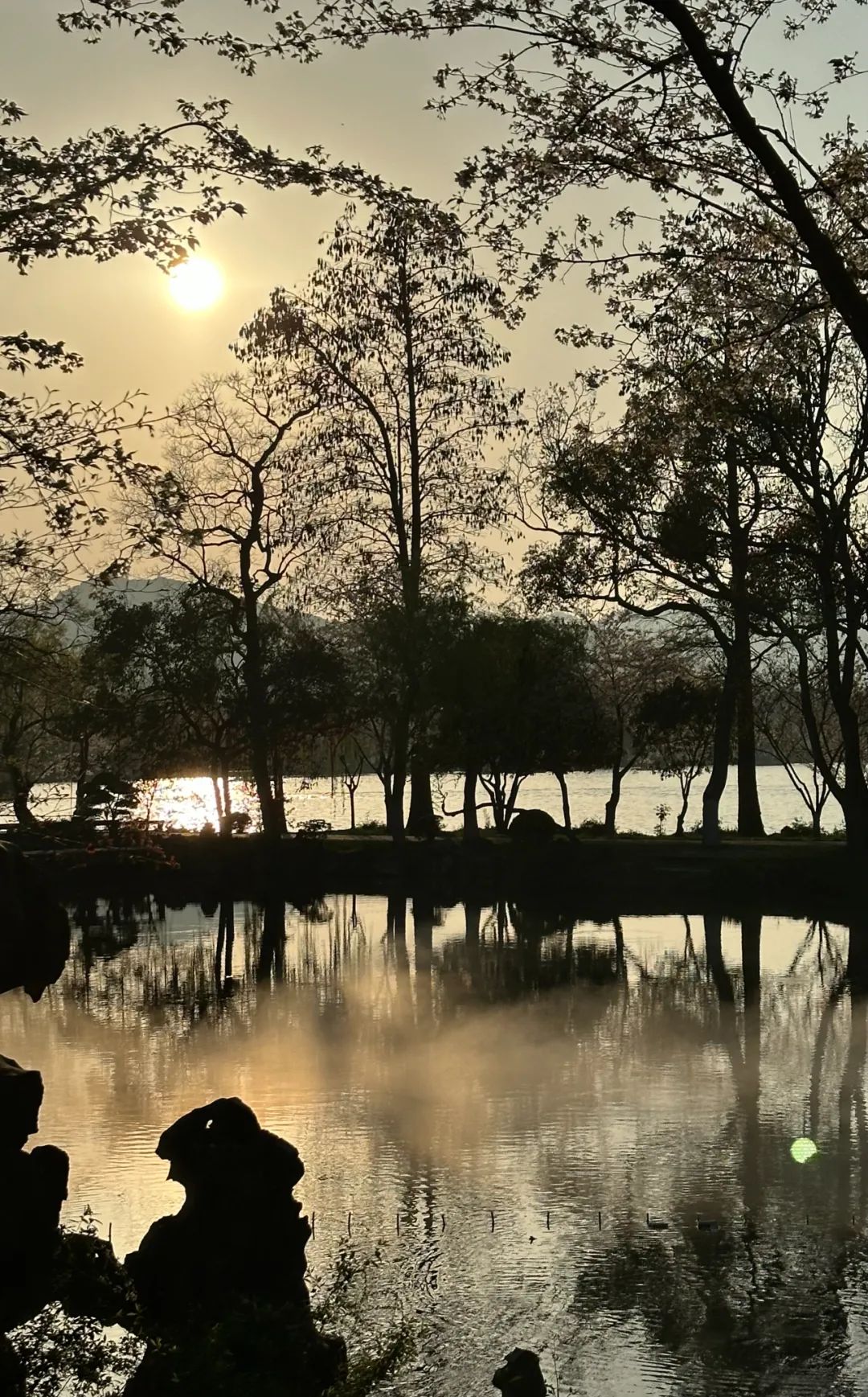 岑国荣:侨乡变迁的摄影探索者(图1) 640.jpg