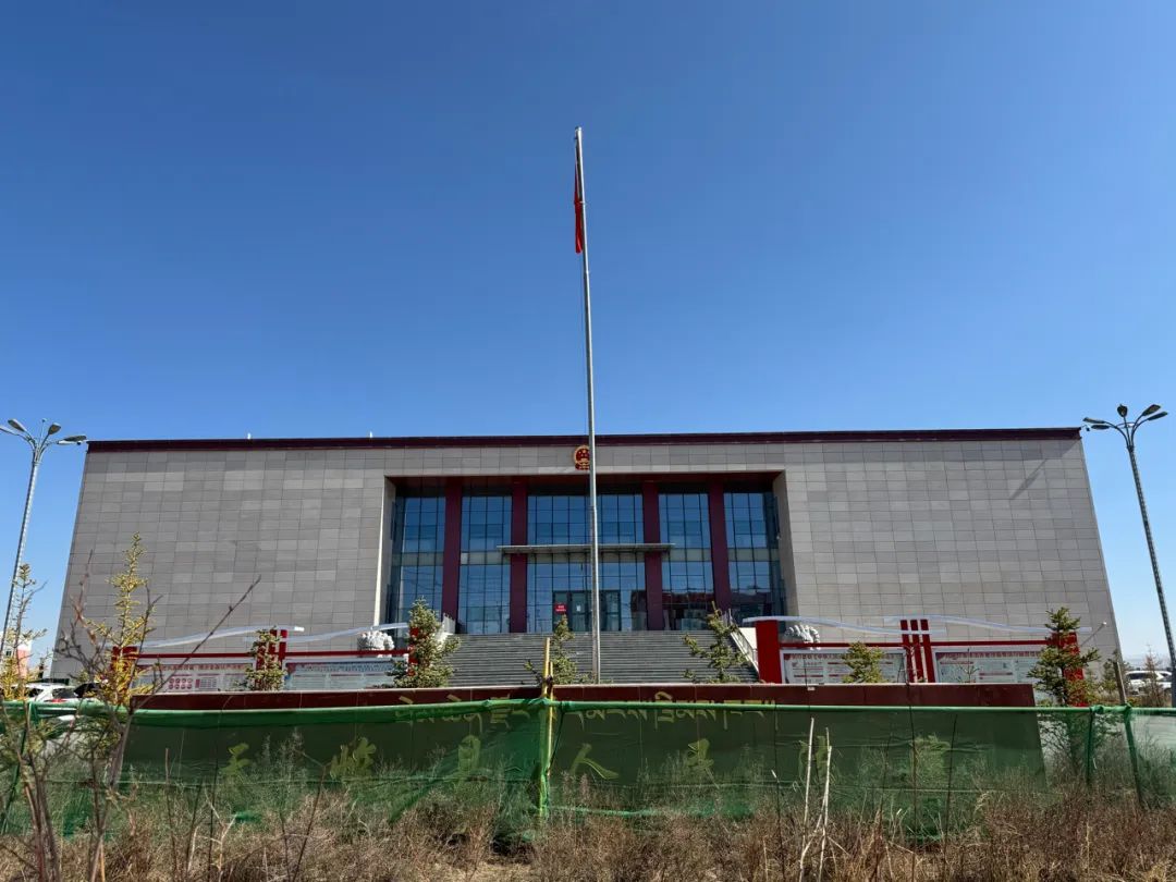 法院庭审被指受到上级法官“微信实时遥控”……最新回应→(图1) 640.jpg