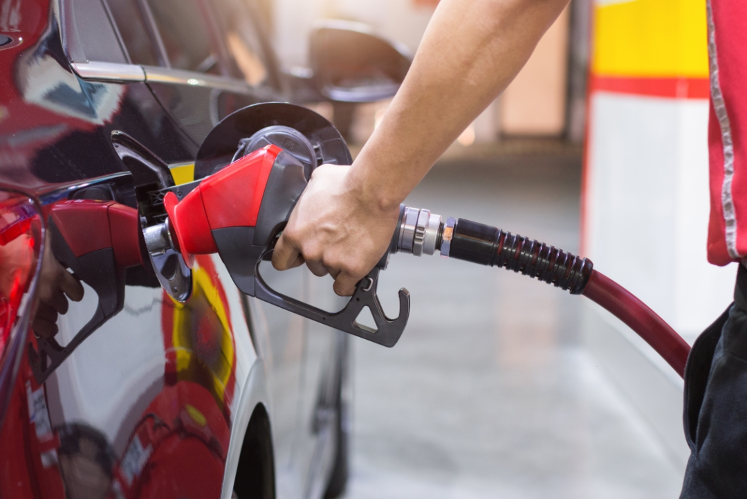 加油站作弊获利800多万,最多罚款2000元?网友质疑……(图1) 640.png