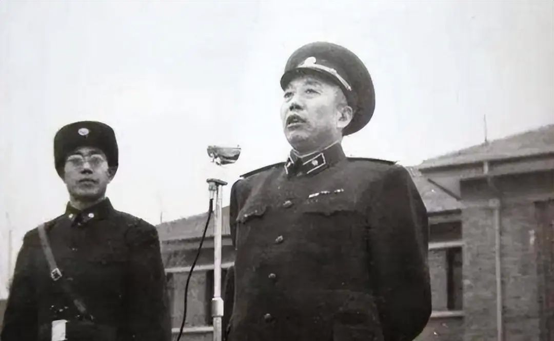 1949年,40名女间谍潜入酒泉嫁给军队干部,王震一招妙计一网打尽(图5) 640.png