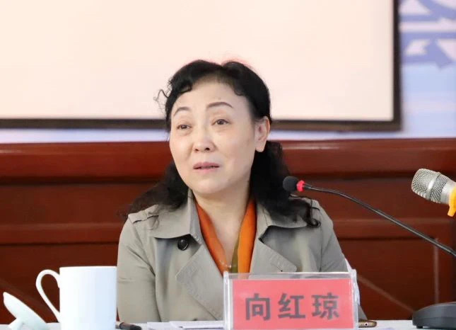 哭着忏悔的落马女正厅、自称“土皇帝”的公安厅副厅长,案件细节披露!(图1) 18.jpg