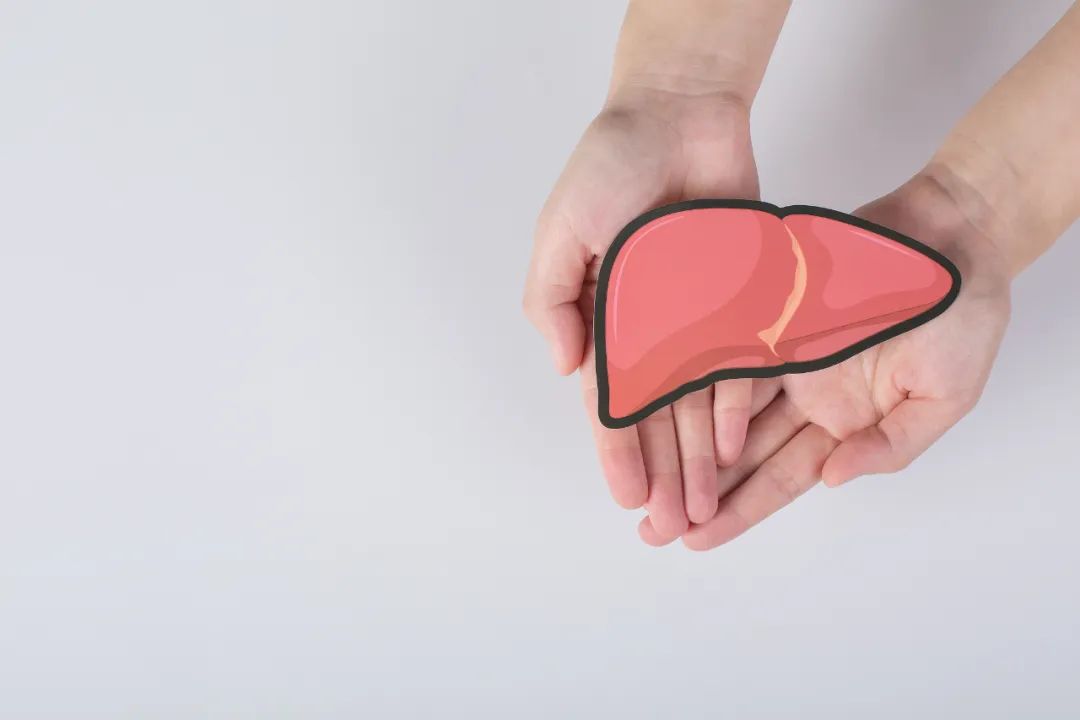 经常熬夜对身体有啥伤害?这6点还有很多人不知道!睡前别再刷手机了→ 央视一套 2024年07月02日 21:30 北京 ⇧点蓝色字关注“央视一套” 长期熬夜 会对身体造成什么影响? 怎样的睡眠才算“健康睡眠”? 如何改善睡眠质量? 往下看,一起了解↓↓ 当你长期熬夜时 身体器官会经历什么? 大脑 睡眠时间过短会影响脑组织代谢 大脑的活动非常复杂 活动中会产生垃圾 (图3) 640.jpg