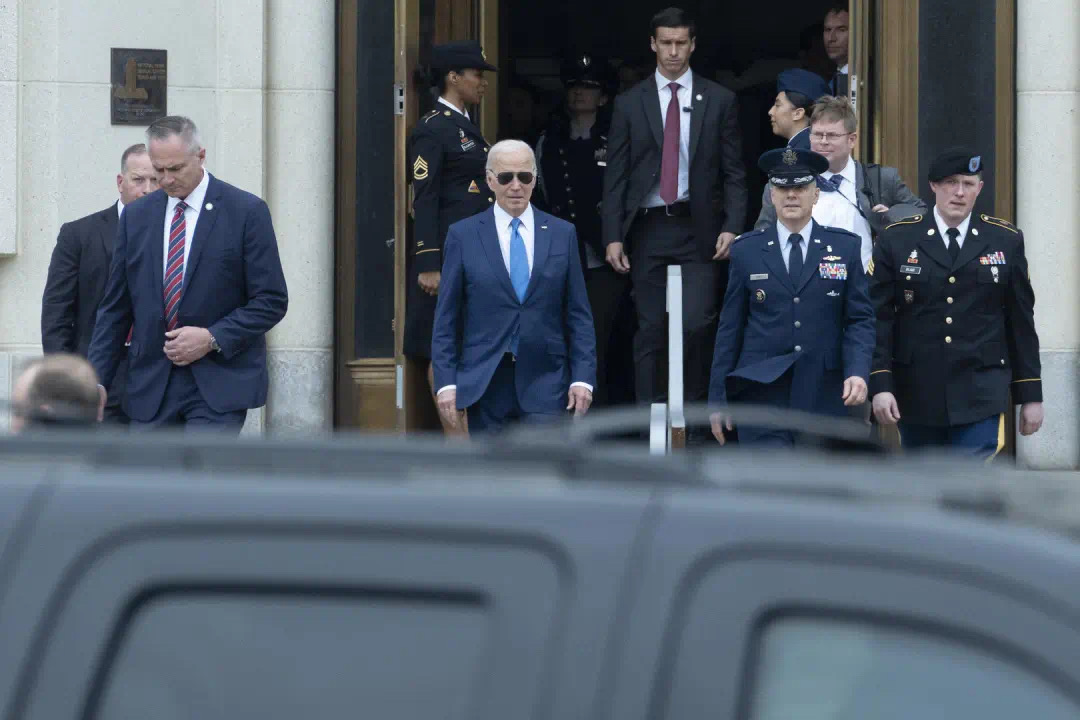 美知名帕金森病专家被曝八进白宫!168名商界领袖联名劝拜登退选!(图2) 8.jpg