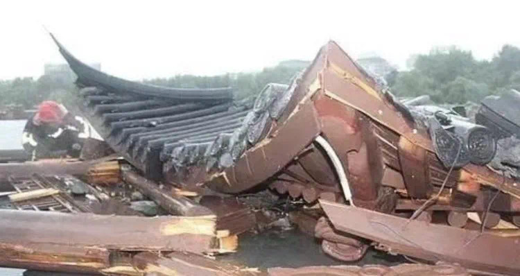 6人遇难!凉亭为何遭雷击?伤亡为何这么大?(图3) 2.jpg