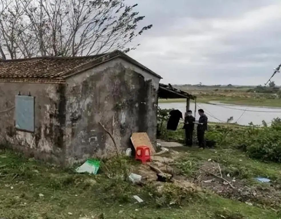 69岁大爷在鱼塘屋里,囚禁交易50名女子,6年后被发现(图5) 640.jpg