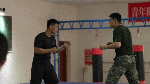 通关!2024北京刑警侦查尖兵训练营圆满结业!(图1) 640.gif