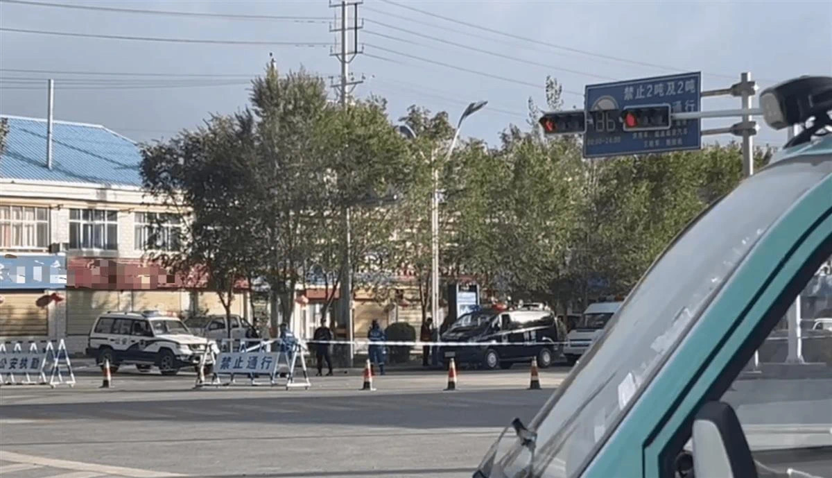 有毒有害气体经下水管逸散,6人抢救无效死亡!周边群众被立即转移,当地通报:原因还在进一步核查(图1) 1.jpg