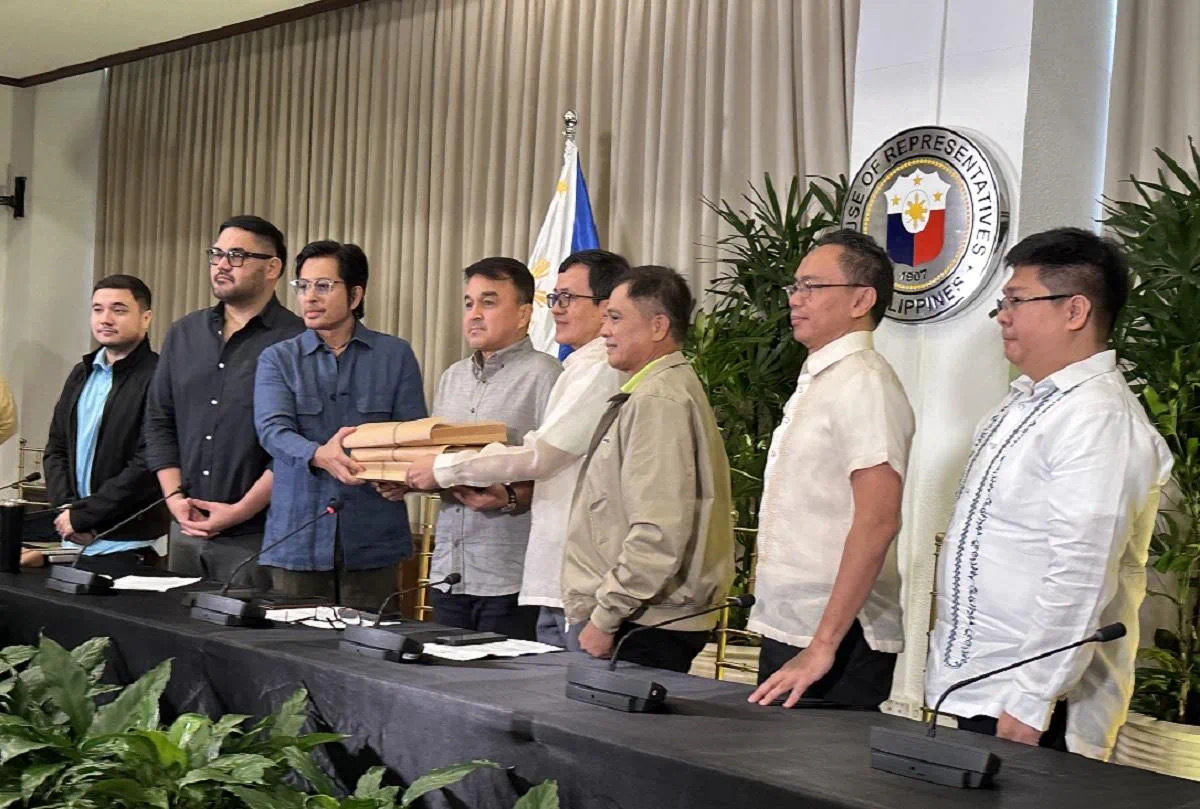 中国人在菲律宾的土地堪忧?四方委员会:给我查!查了好没收!(图1) 5.jpg