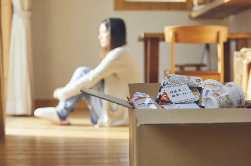 浙江,一女子买了8年彩票终于中得500万巨奖,彩票店老板当面将彩票扔进垃圾桶,事后竟悄悄兑奖,女子将彩票店告上法庭,法院判了!(图1) 3.jpg