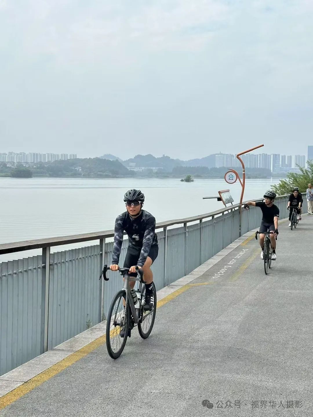 岑国荣|青山湖水上森林的奇幻世界(图12) 640.jpg