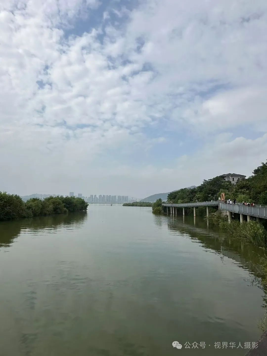 岑国荣|青山湖水上森林的奇幻世界(图16) 640.jpg